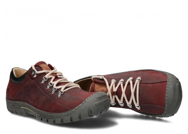 Pánske trekové obuv NAGABA 455 bordová crazy koža