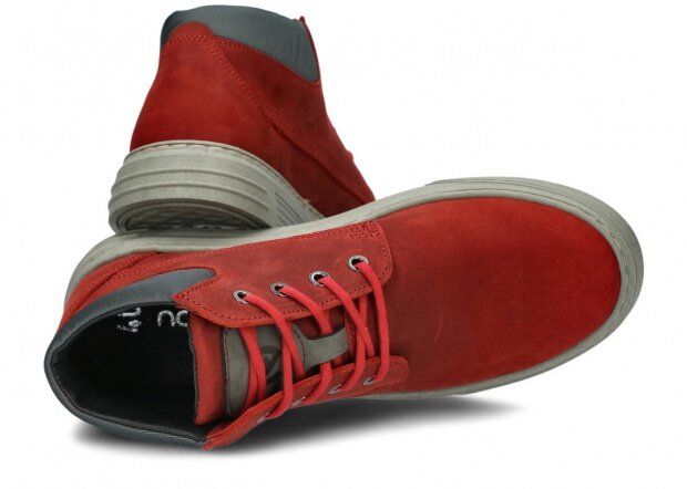 Dámske trekové topánky NAGABA 468 červená crazy koža